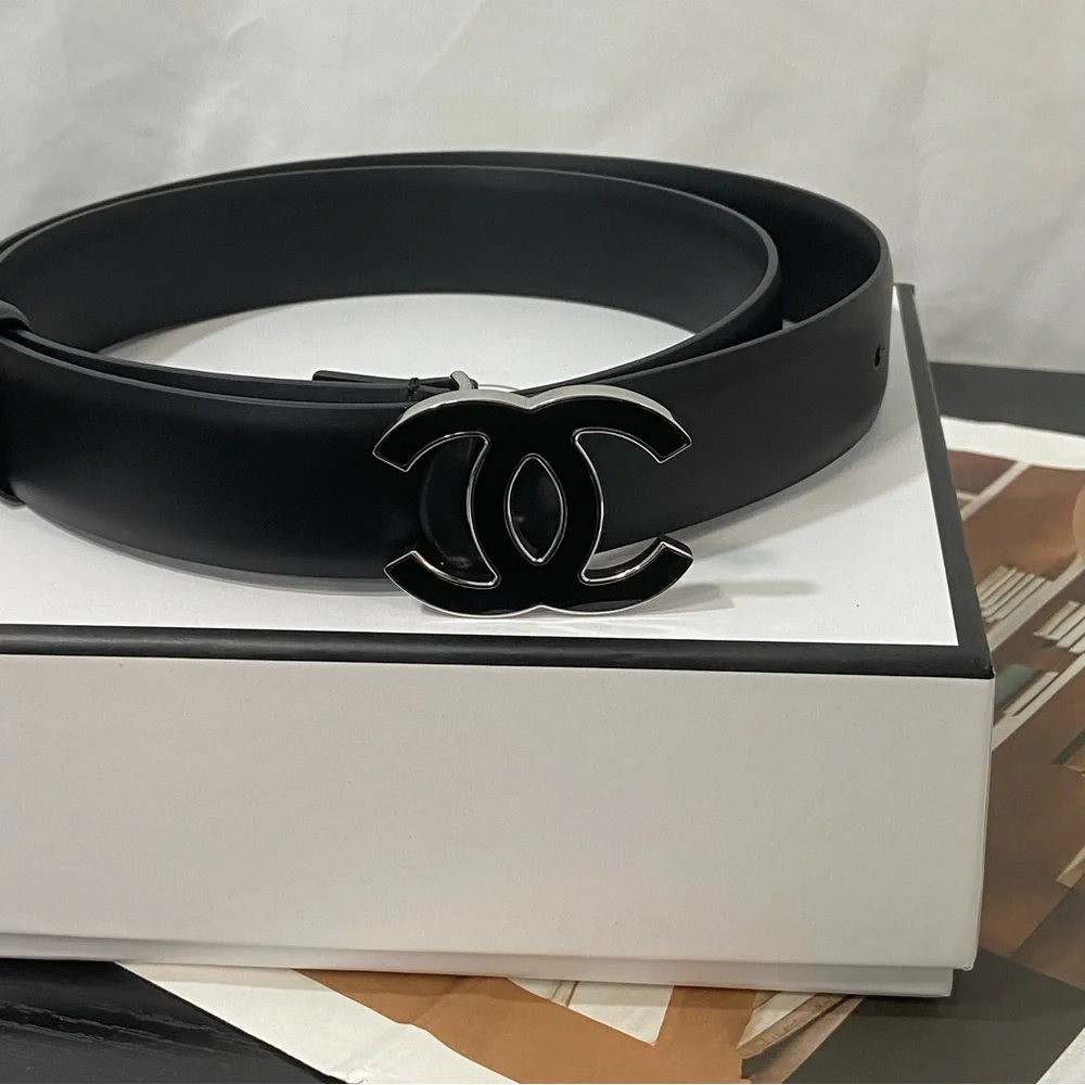 Chanel Black Leather Belt 85/34 Black Silver CC Buckle with Box